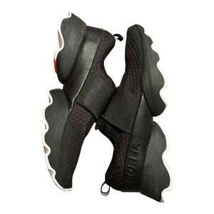 SOREL Women's Kinetic™ Impact Strap Sneaker size 10.5